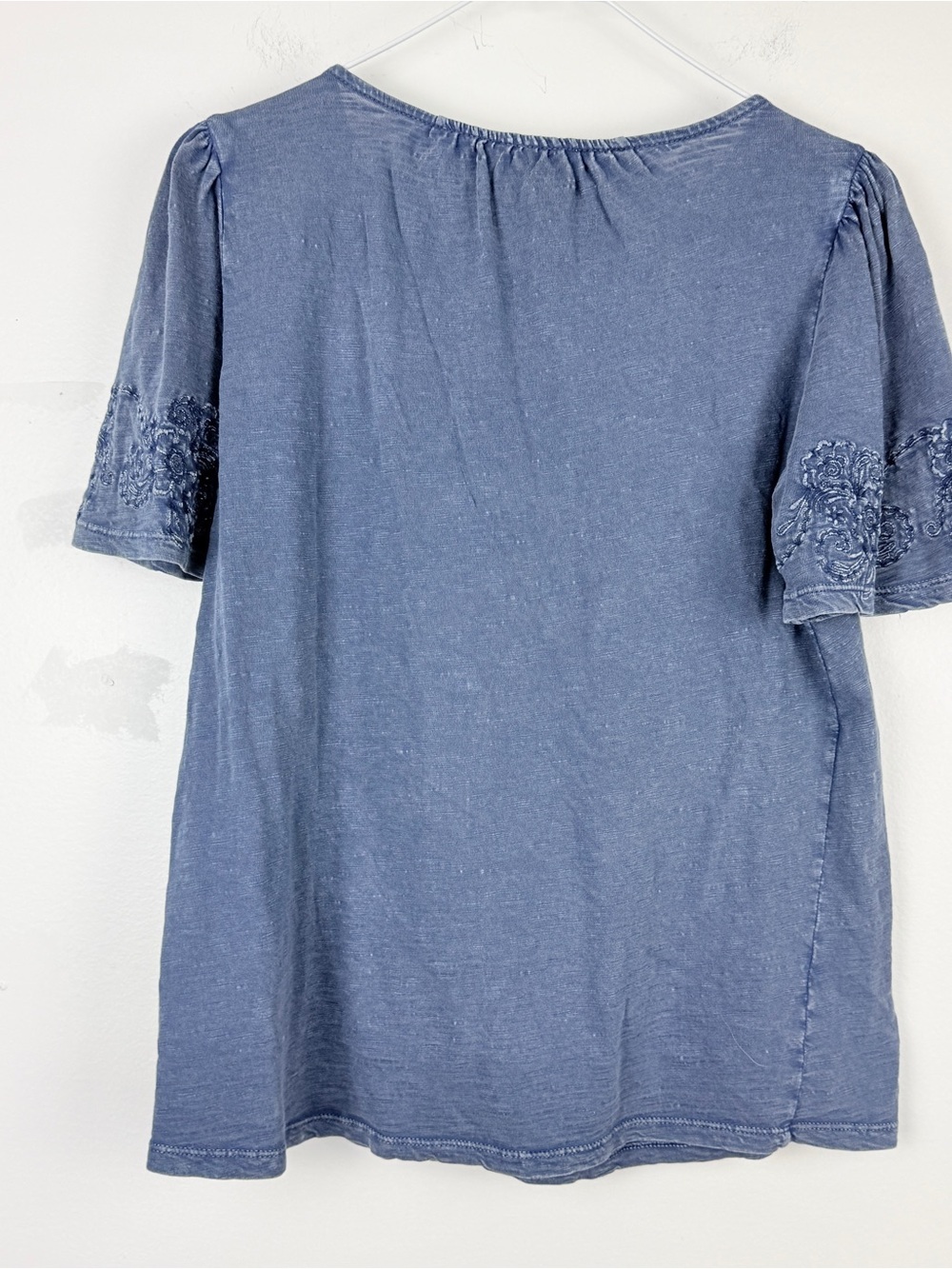 Lucky Brand Blue Embroidered Eyelet Cotton Boho Peasant Top feminine Coastal - Picture 2 of 8